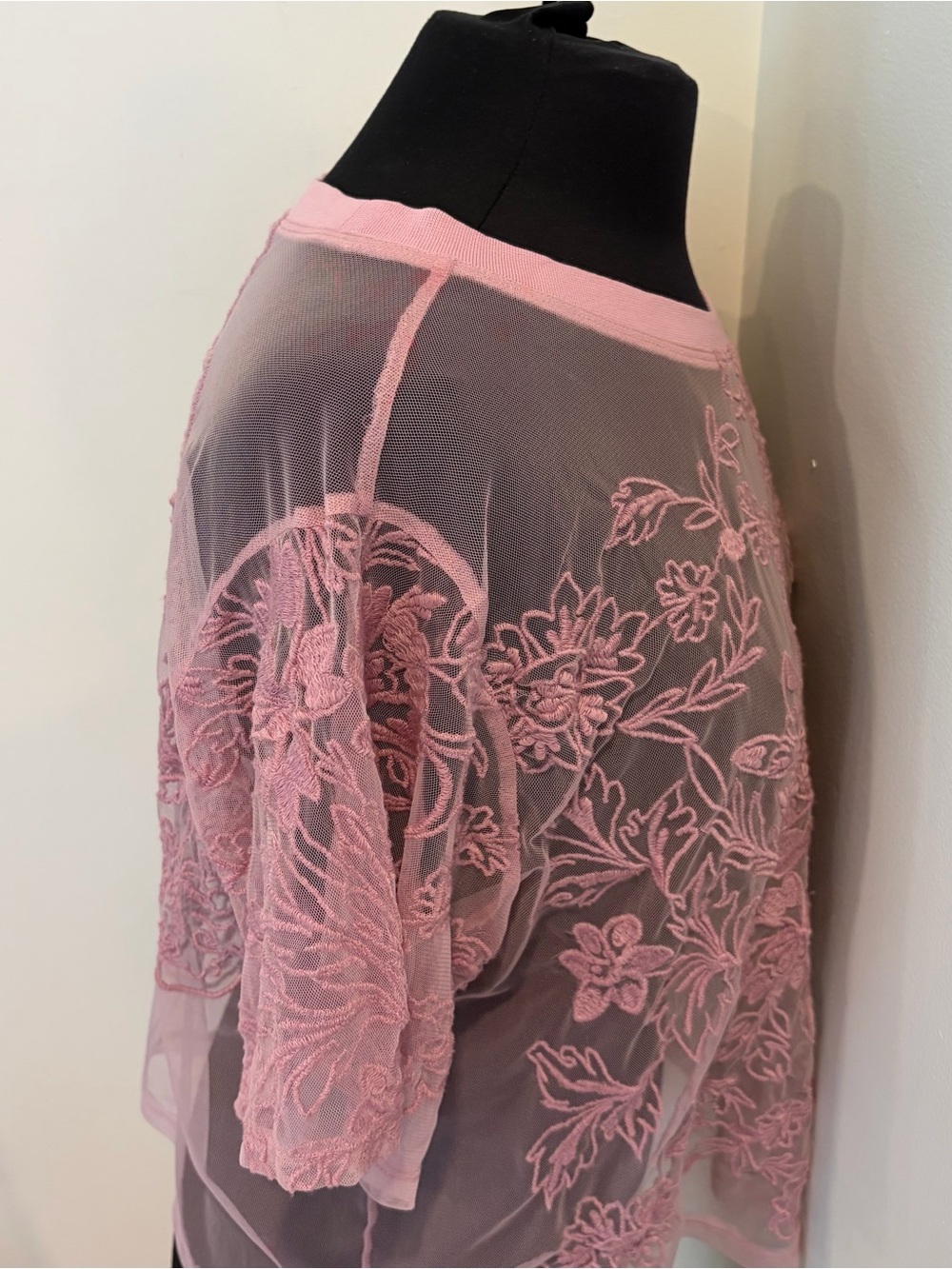 By Anthropologie Short-Sleeve Embroidered Mesh Blouse Top Sheer medium - Picture 11 of 12